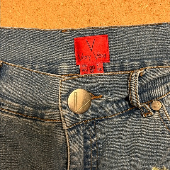 Very Vera Floral Embroidered Womens Bootcut Size 8P Jeans - Picture 3 of 6